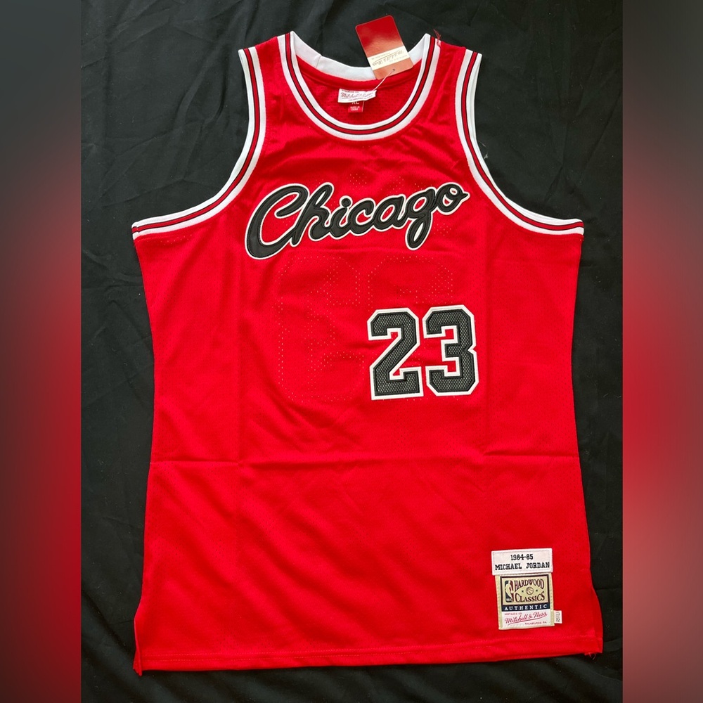 Chicago Bulls Mitchell & Ness Michael Jordan 1984-85 Jersey